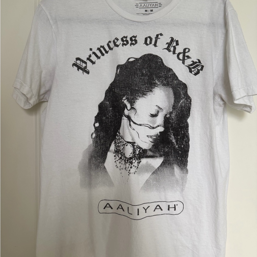 Aaliyah Graphic T-Shirt